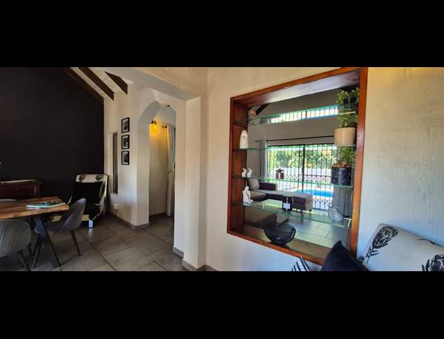 3 BEDROOM HOUSE FOR SALE IN CLUBVIEW